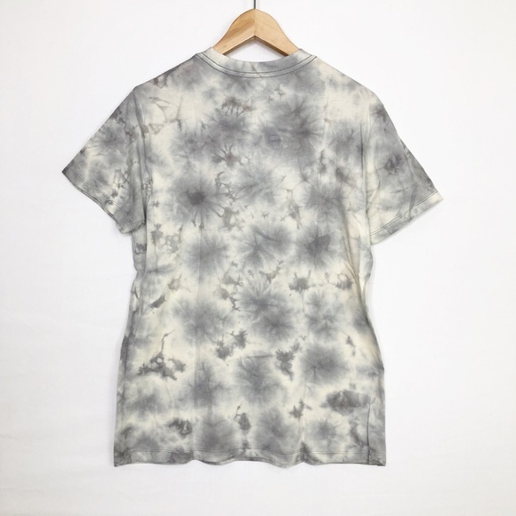 More trees, please smokey graphic T-shirt - Picture 2 of 9